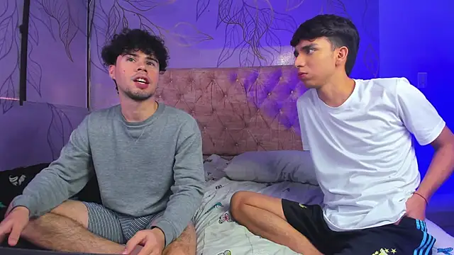 Snapshot of Angel_boyy2 chatting on March 12, 2025, 10:17 pm Angel boyy2 online show from March 12, 2025, 10:17 pm