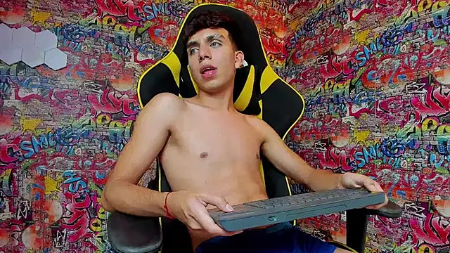 Snapshot of Angel_boyy2 chatting on February 9, 2025, 7:05 am Angel boyy2 online show from February 9, 2025, 7:05 am