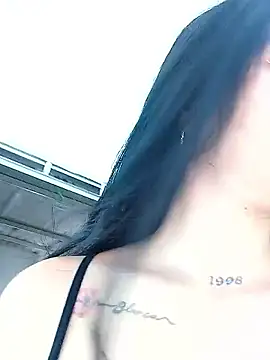 single mother indecent online show from September 24, 2025, 1:28 pm