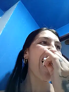 single mother indecent online show from November 3, 2025, 4:43 pm