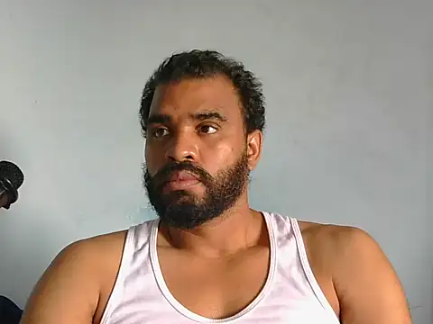 Snapshot of YOX22 chatting on May 8, 2026, 1:48 pm YOX22 online show from May 8, 2026, 1:48 pm