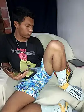 jr121221 online show from February 26, 2025, 4:30 am