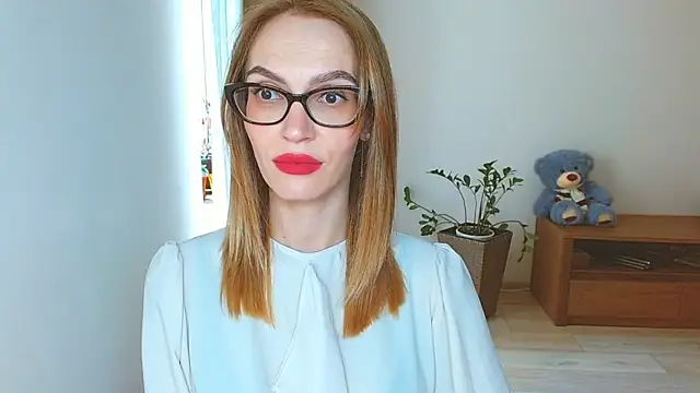Snapshot of Lady_Sunshine_ chatting on June 1, 2026, 7:52 am Lady Sunshine online show from June 1, 2026, 7:52 am