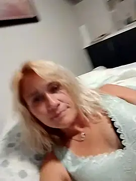 Snapshot of Skippydippy99 chatting on October 26, 2025, 11:16 pm Skippydippy99 online show from October 26, 2025, 11:16 pm