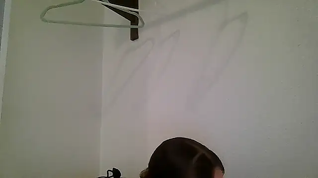 Snapshot of ShysluutGia chatting on June 30, 2026, 12:32 am ShysluutGia online show from June 30, 2026, 12:32 am