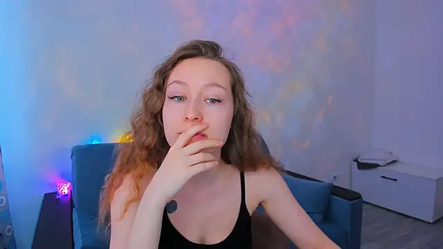 marilinaal online show from February 15, 2025, 5:09 am