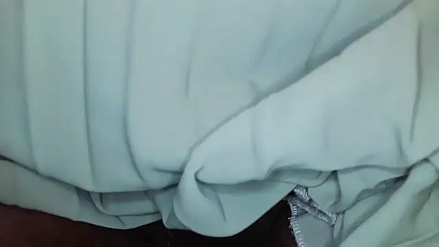 01applebottom online show from September 14, 2025, 10:48 am