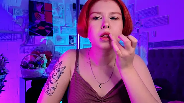 MitsukiMun online show from March 4, 2025, 3:59 pm