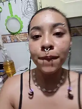 Snapshot of Dhalila_ chatting on July 5, 2026, 6:20 am Dhalila online show from July 5, 2026, 6:20 am