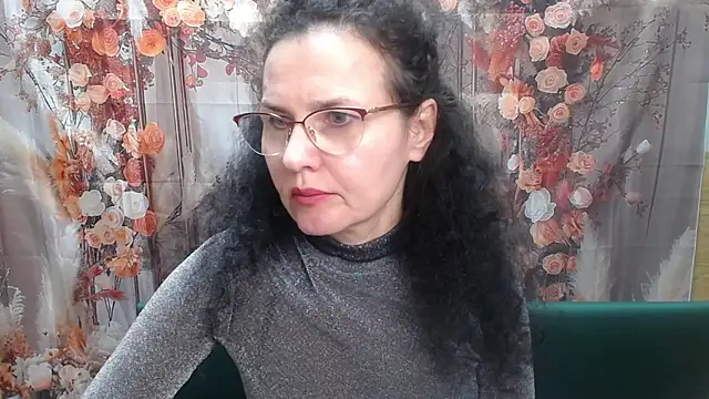 Miroslava Happi online show from May 15, 2026, 6:00 am