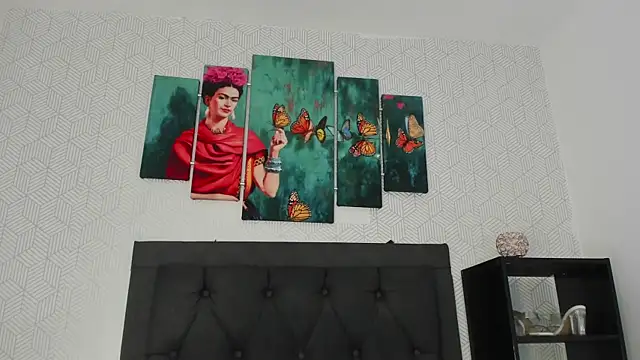 Selena fox7 online show from October 13, 2025, 3:30 am