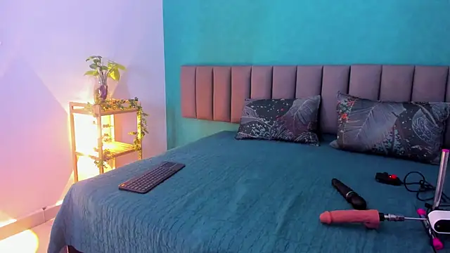 Nathy Ross online show from September 11, 2025, 3:50 am