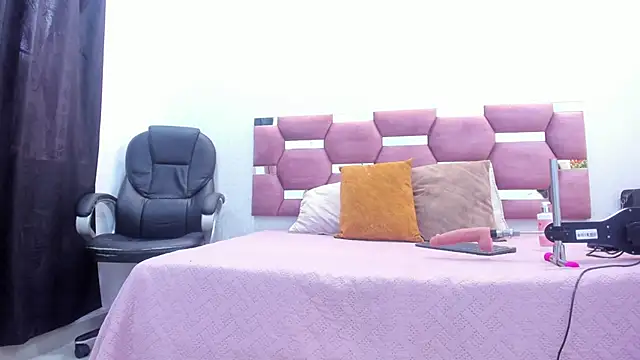 Nathy Ross online show from October 3, 2025, 12:17 pm