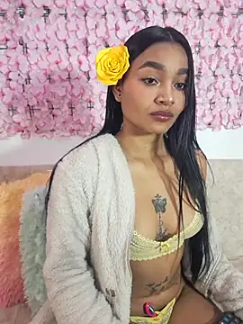 Lynda Bonnie online show from October 11, 2025, 1:56 pm