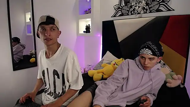 MaikyCooper online show from February 28, 2025, 8:31 am