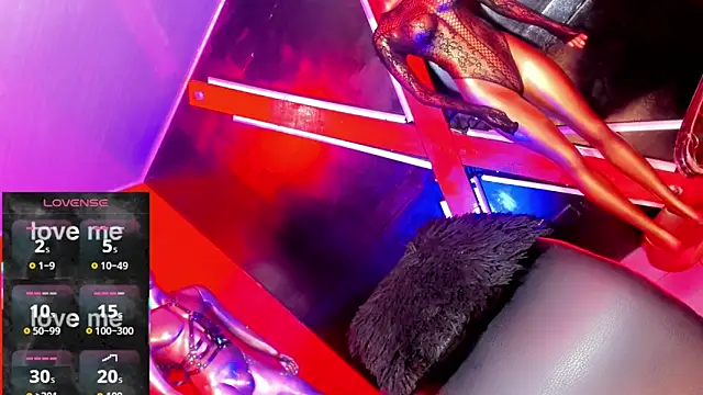 emelly horny  online show from March 10, 2026, 1:59 pm