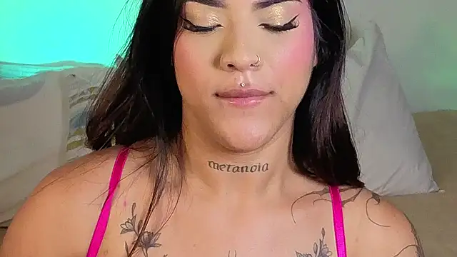 Maryybellax online show from September 14, 2025, 11:38 pm