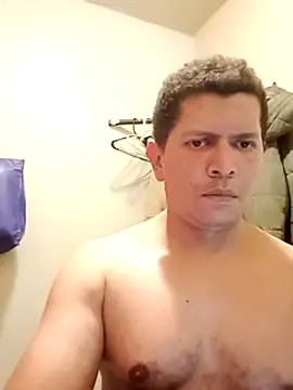 machoactivo1 online show from February 8, 2025, 4:35 pm