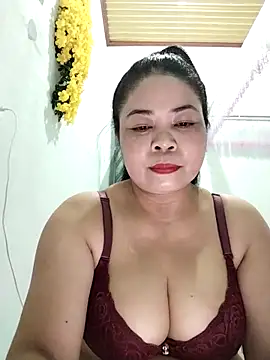 Baby-bigtits2024 online show from March 4, 2025, 12:55 pm