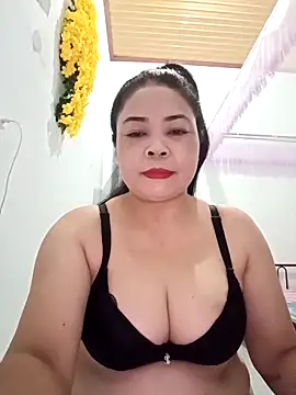 Baby-bigtits2024 online show from March 5, 2025, 1:17 pm