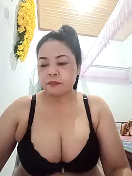 Baby-bigtits2024 online show from March 7, 2025, 9:38 pm