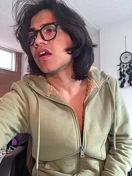 shadowsofgarden online show from March 4, 2025, 2:21 pm