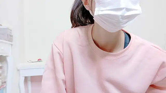 Snapshot of -nyanko- chatting on November 16, 2025, 10:31 am -nyanko- online show from November 16, 2025, 10:31 am