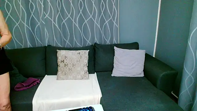 Snapshot of adeleadison chatting on January 15, 2026, 8:12 pm adeleadison online show from January 15, 2026, 8:12 pm