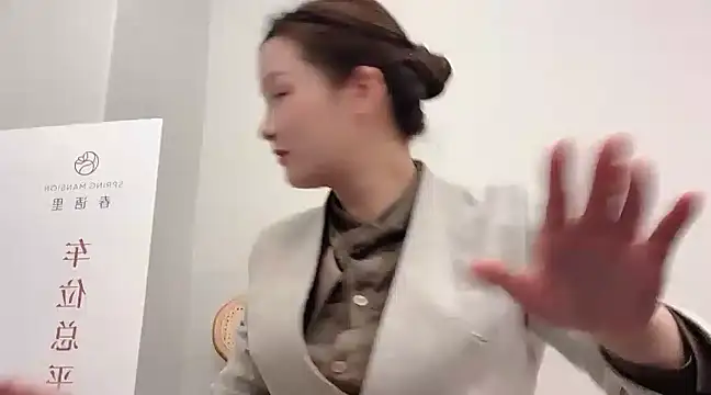 Mia-77 online show from March 23, 2025, 5:43 am