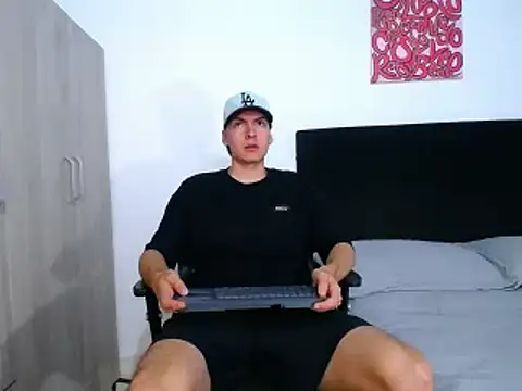 jacknoriz online show from February 20, 2025, 4:28 am