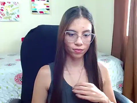 veronicamiller22 online show from October 6, 2025, 8:53 pm