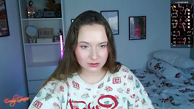 EmilyxxGraces online show from December 14, 2025, 8:09 am