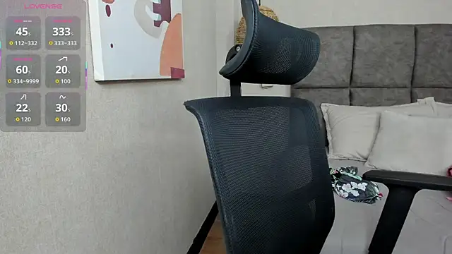 elizabeth 20 online show from October 1, 2025, 7:07 pm