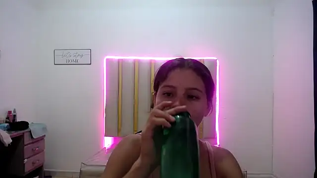 flakita sexyhot online show from September 24, 2025, 10:11 am