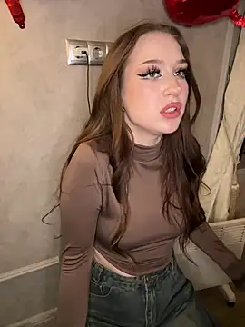 Jackie White  online show from March 2, 2025, 7:41 pm