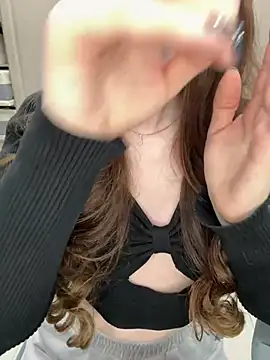 Jackie White  online show from March 19, 2025, 5:06 pm