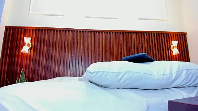 Snapshot of MELINAMARTINS chatting on March 6, 2025, 10:47 pm MELINAMARTINS online show from March 6, 2025, 10:47 pm