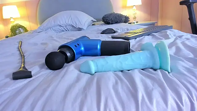 Snapshot of sweet_boy_sweet06 chatting on March 7, 2025, 2:34 pm sweet boy sweet06 online show from March 7, 2025, 2:34 pm