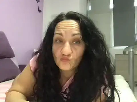 karllaa1234 online show from March 16, 2025, 3:17 pm