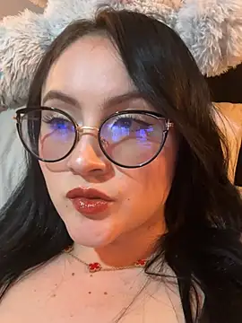 Snapshot of ValentinaOrtiz3 chatting on February 12, 2026, 11:15 pm ValentinaOrtiz3 online show from February 12, 2026, 11:15 pm