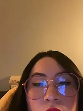 ValentinaOrtiz3 online show from November 20, 2025, 10:52 pm