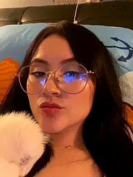 ValentinaOrtiz3 online show from September 28, 2025, 4:19 am