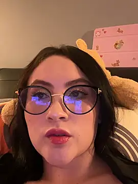 ValentinaOrtiz3 online show from March 26, 2026, 10:40 pm