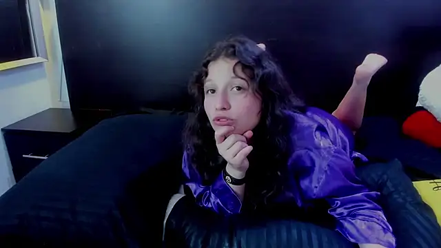 Snapshot of Marii_18 chatting on March 20, 2025, 9:59 am Marii 18 online show from March 20, 2025, 9:59 am