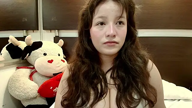 Marii 18 online show from January 9, 2026, 4:08 am