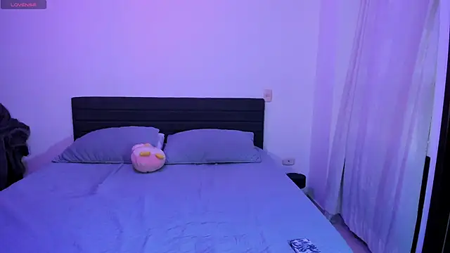  JacobMiller   online show from December 5, 2025, 9:01 pm