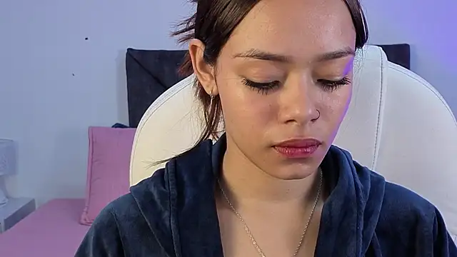 Snapshot of sara_sharma_ chatting on November 15, 2025, 2:10 pm sara sharma online show from November 15, 2025, 2:10 pm