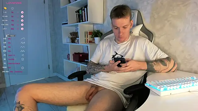 jaffersonlouis online show from March 11, 2025, 6:08 pm