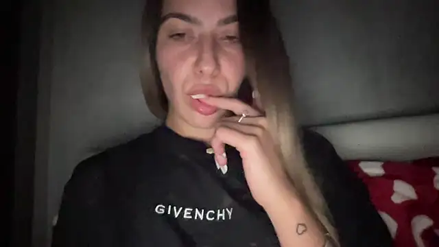 sarrah rossy online show from October 28, 2025, 8:41 pm