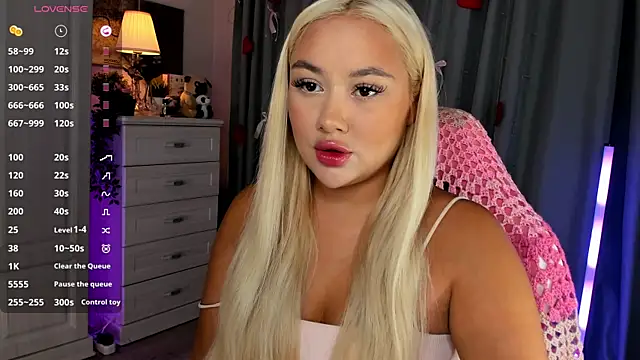  Loneve   online show from April 11, 2026, 3:27 pm